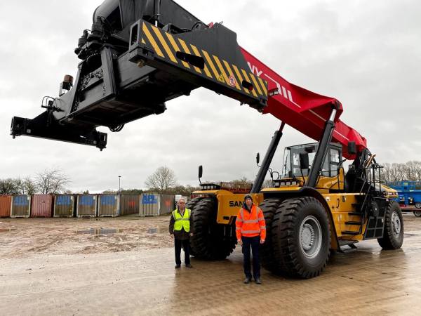 Image of SANY Reach Stackers