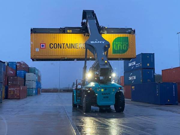 Image of SANY Reach Stackers