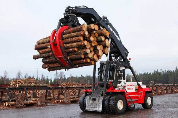 Photo of Svetruck Log Grabs and Log Stackers