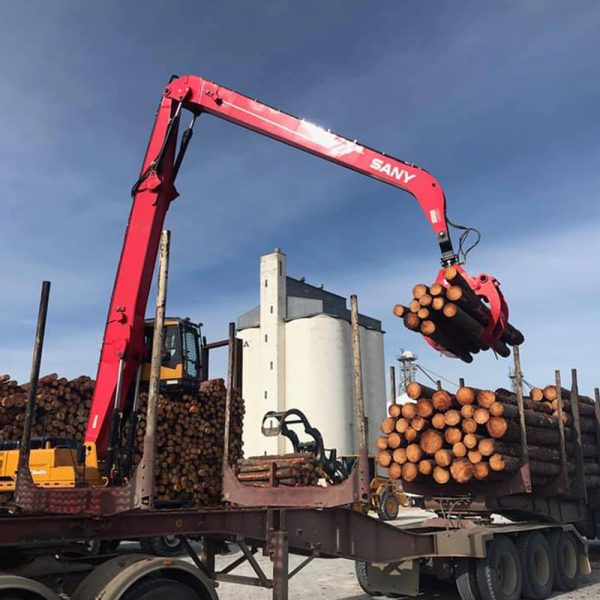 Image of a 30 Tonne SANY to 45 Tonne SANY Handling Sawn Timber